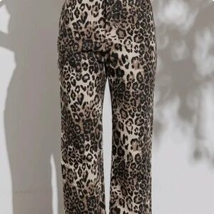 Main Attraction Leapord Pants